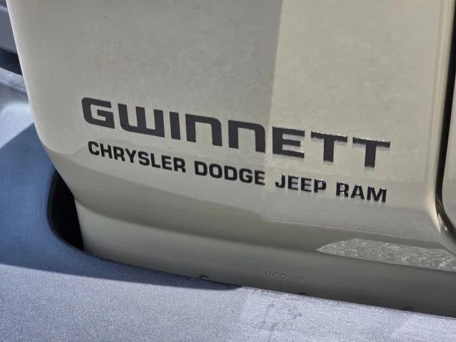 Used 2022  Jeep Sport image 30