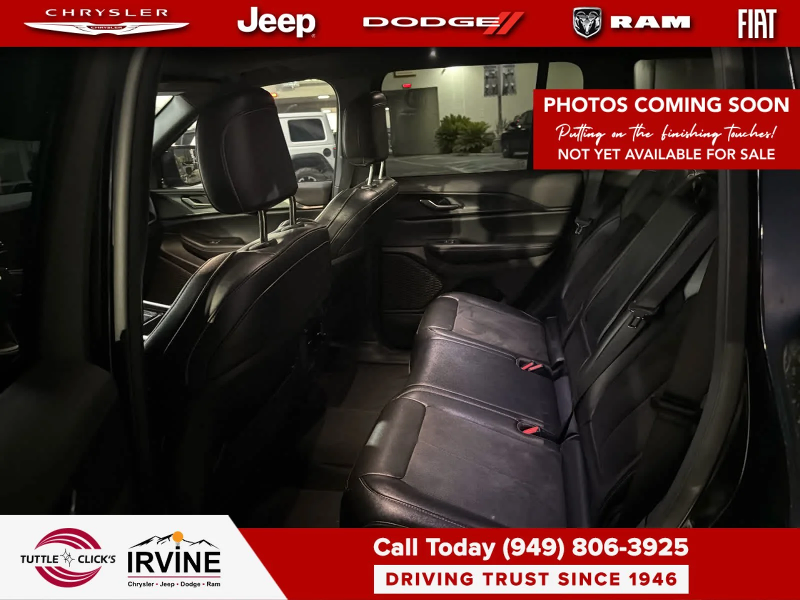 Used 2024 Diamond Black Crystal Pearlcoat Jeep Altitude X image 8