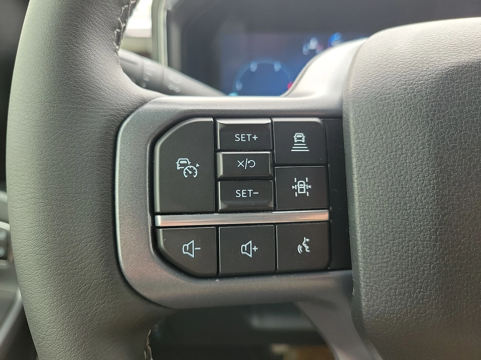 New 2026 Star White Metallic Tri-Coat Ford F-250&reg; Lariat&reg; image 20