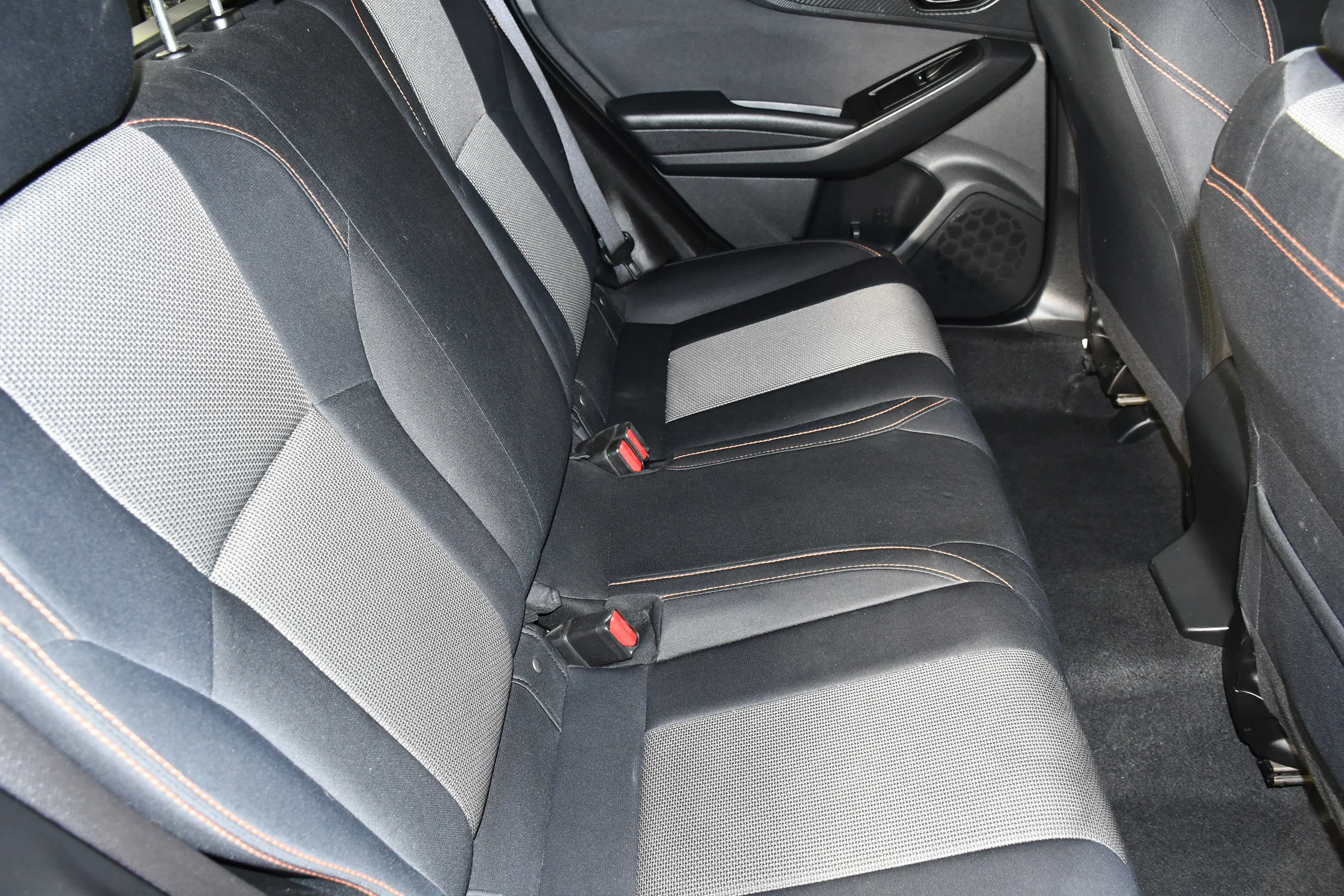 Used 2022 Crystal White Pearl Subaru Premium image 45