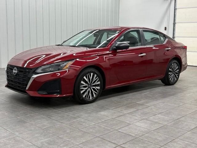 Used 2025 Red Nissan 2.5 SV image 5