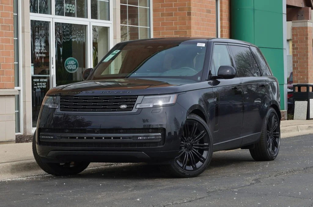2026 Land Rover Range Rover 4.4 SE LWB 7's photo