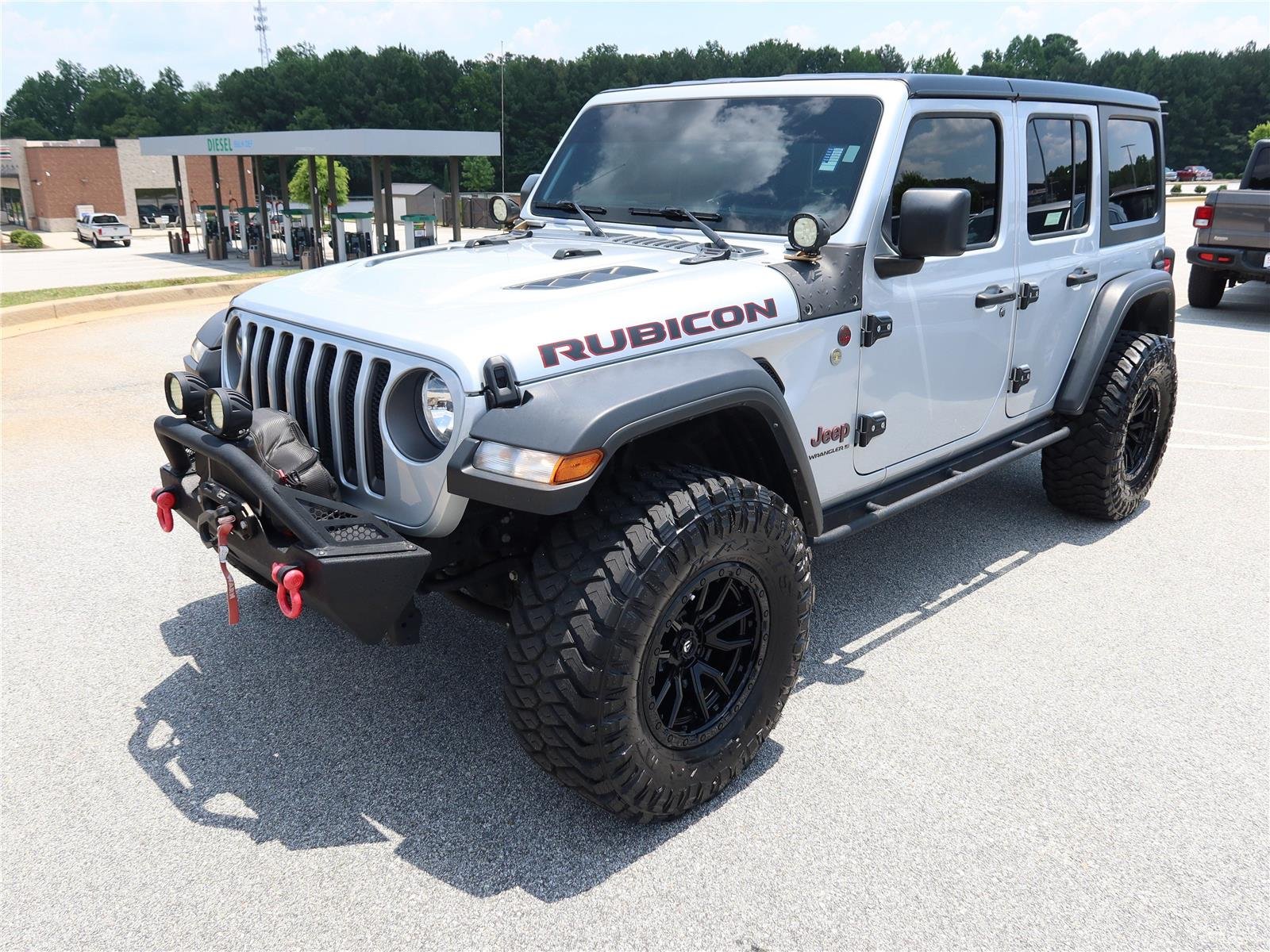 Used 2023 Silver Zynith Clearcoat Jeep Rubicon image 4