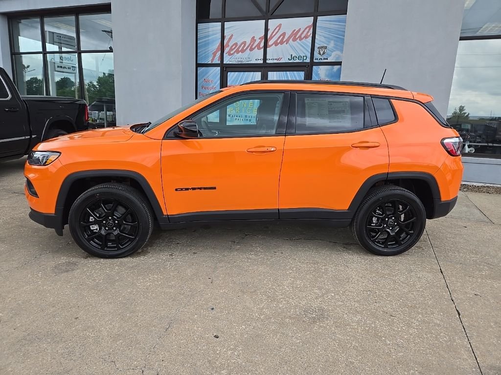 New 2026 Joose Exterior Paint Jeep Latitude image 4