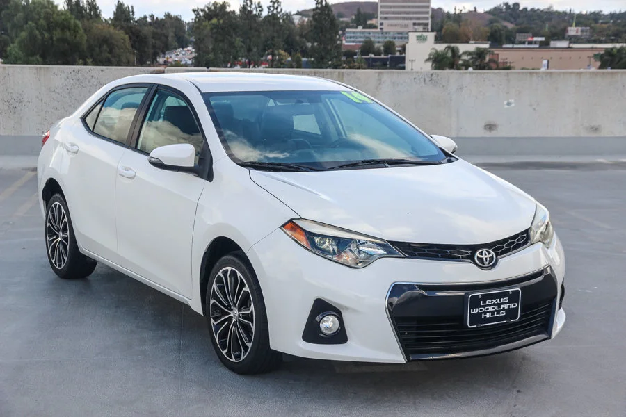 Used 2014 White Toyota S Plus image 3