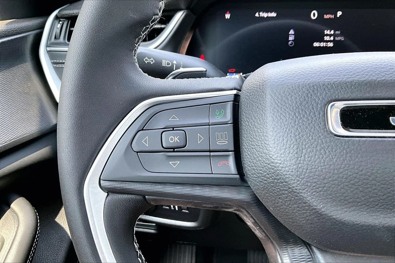 New 2026 Silver Zynith Jeep Laredo image 24