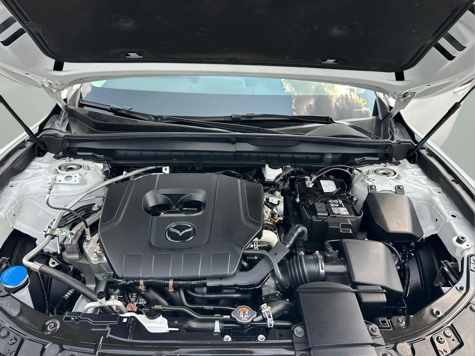Used 2025 Wind Chill Pearl Mazda 2.5 S Preferred Package image 33