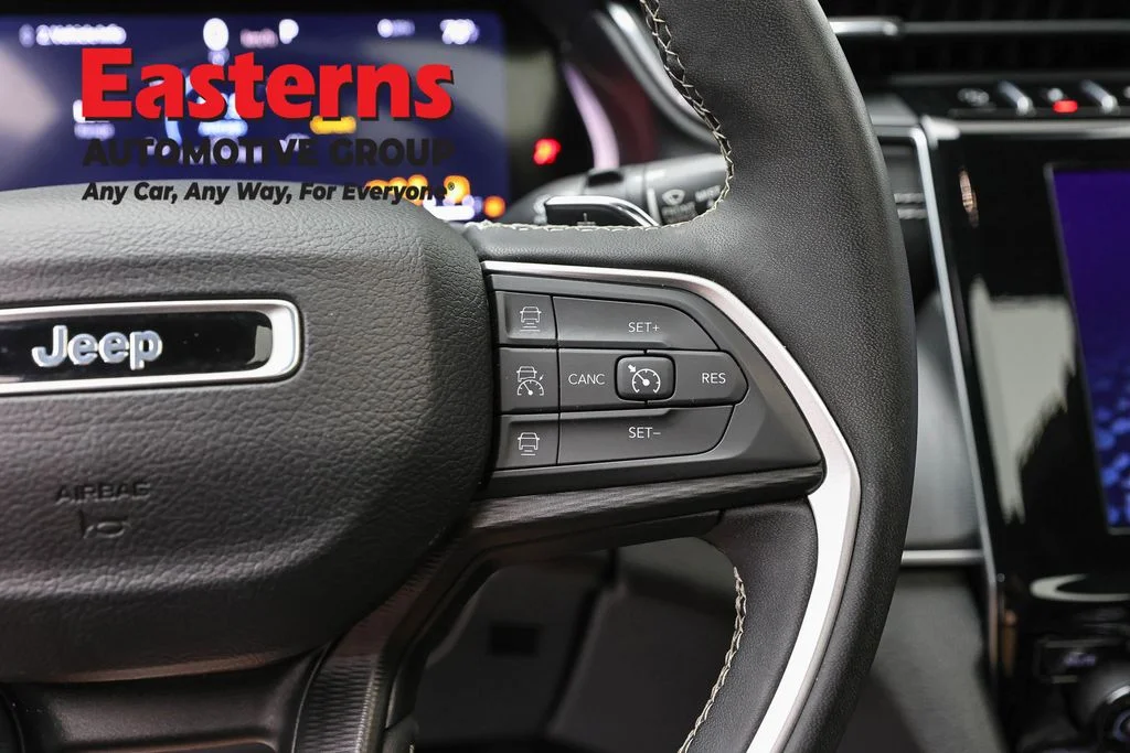 Used 2024 Black Jeep Altitude image 16