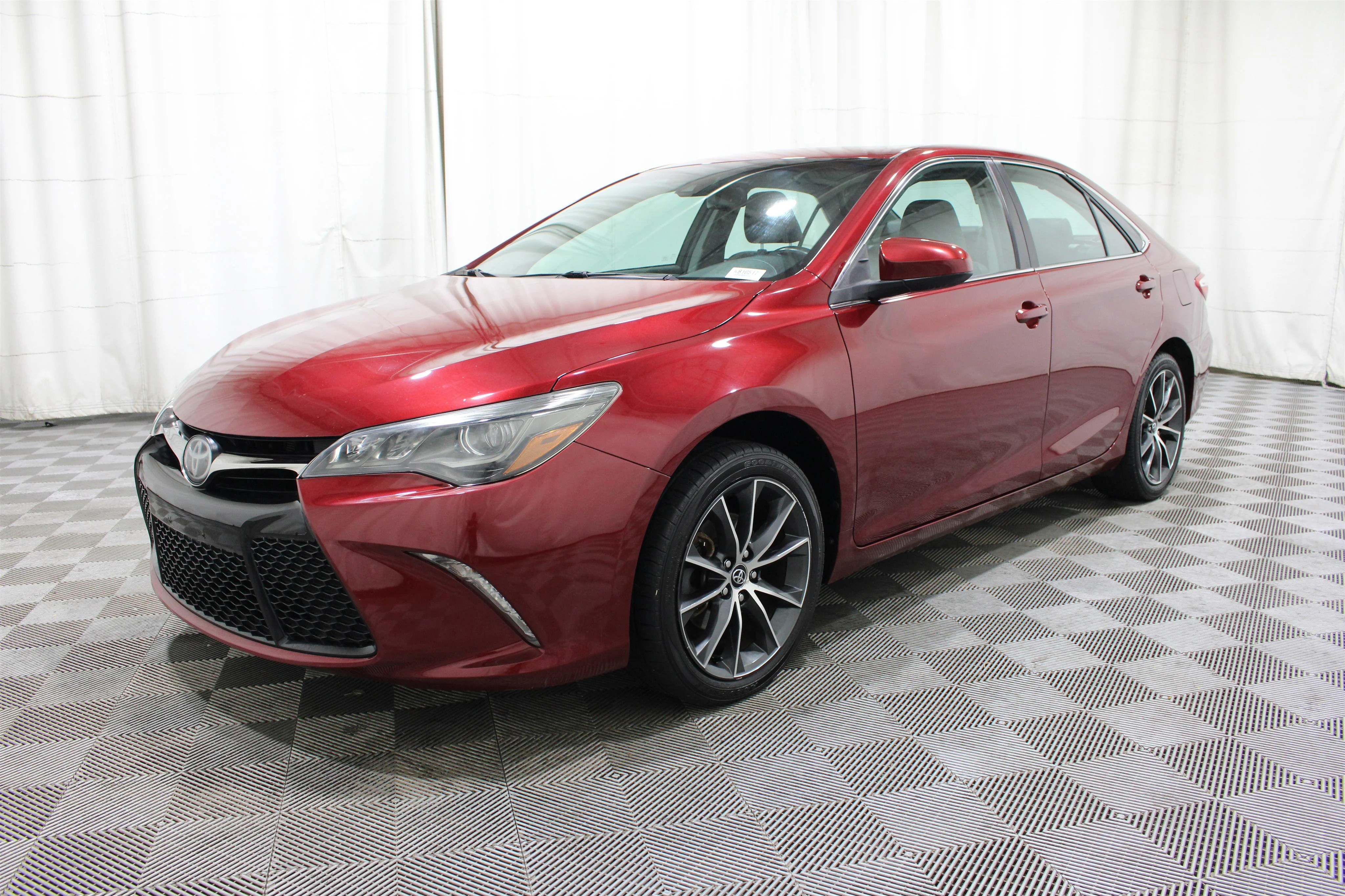 2017 Toyota Camry XSE - Photo 38