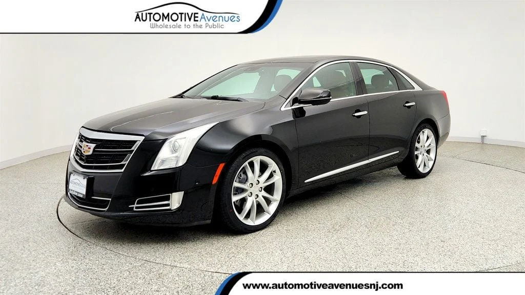 2016 Cadillac XTS 3.6L FWD Premium Collection's photo