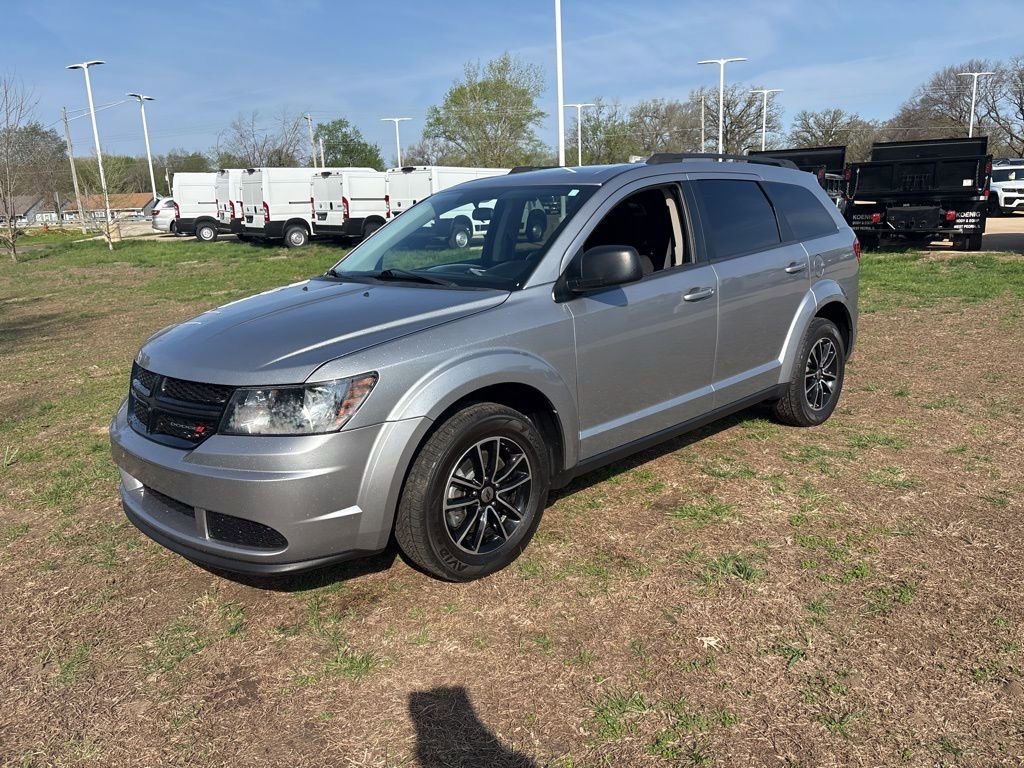 Used 2018 Dodge Journey SE with VIN 3C4PDCAB0JT243168 for sale in North Pekin, IL