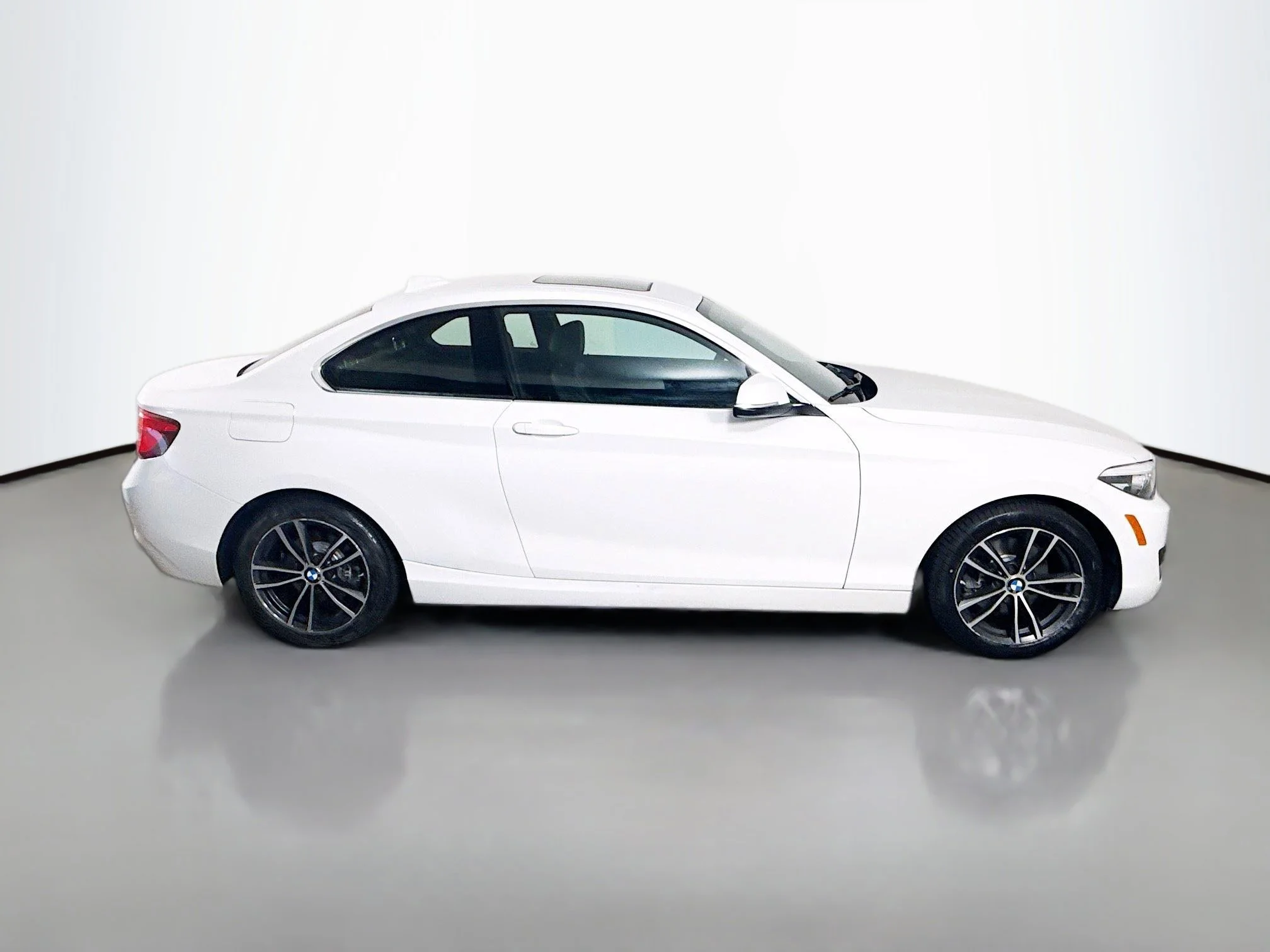 Used 2019 Alpine White BMW 230i image 8