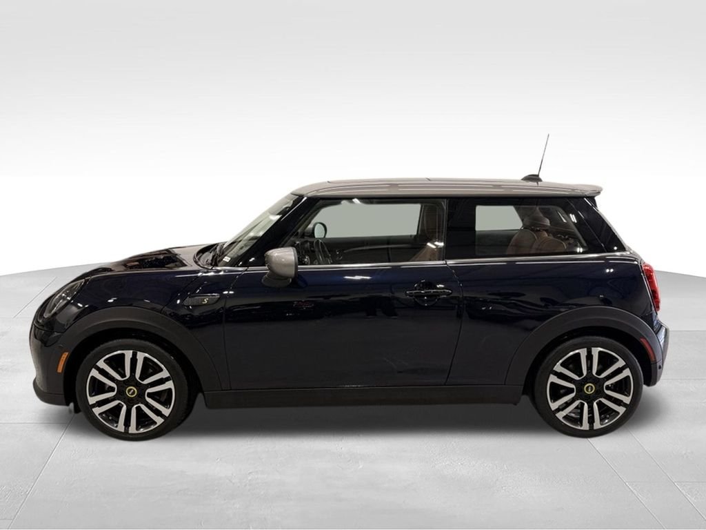 Certified 2024 MINI Hardtop 2 Door SE with VIN WMW13DJ0XR2V49933 for sale in Golden Valley, Minnesota