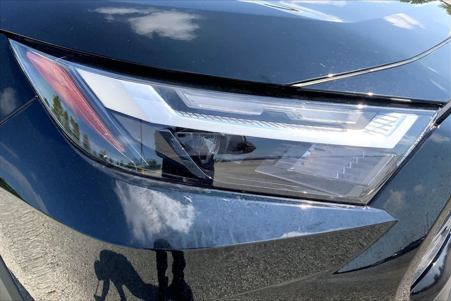 Used 2025 Midnight Black Metallic Toyota LE image 27