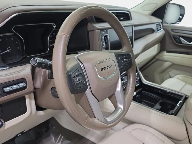 Used 2021 White GMC Denali image 14