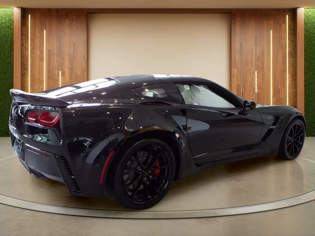 2019 Chevrolet Corvette 1LT - Photo 32