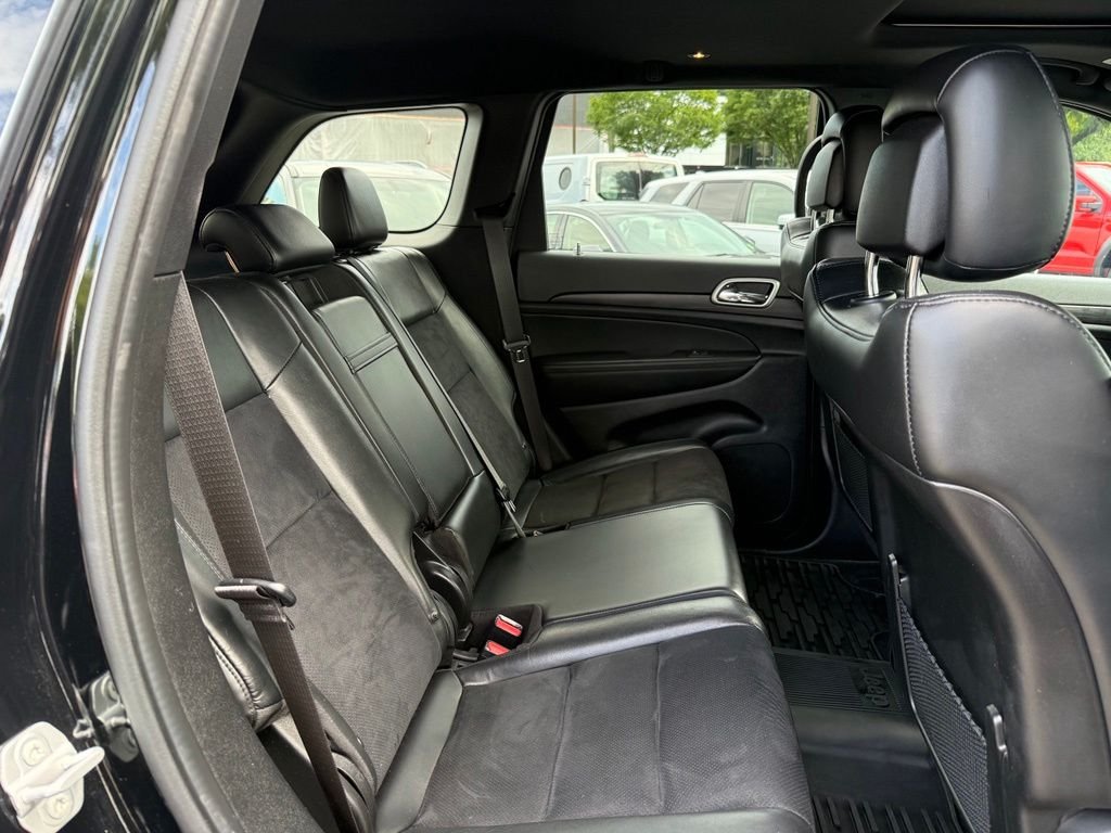 Used 2022 Black Jeep Laredo X image 29