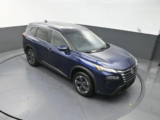 Used 2024 Blue Nissan SV image 11