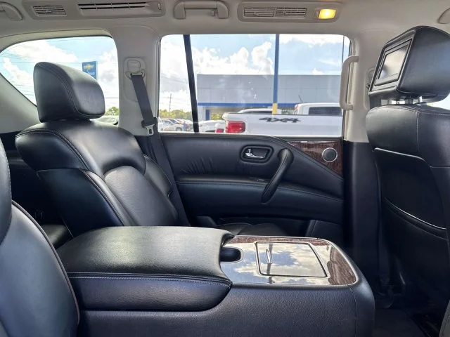 Used 2017 Gray Nissan Platinum image 16