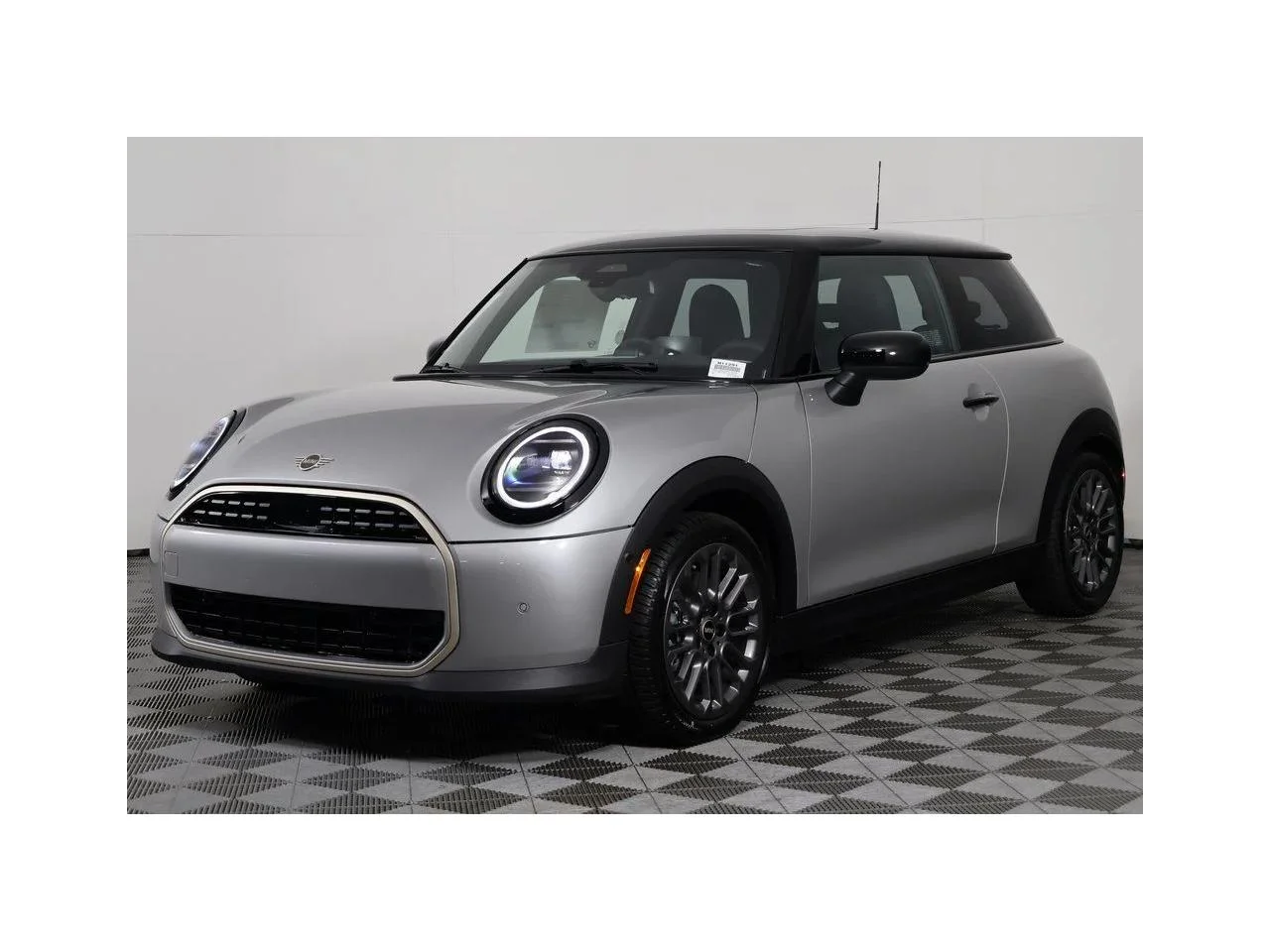 2026 MINI Hardtop's photo