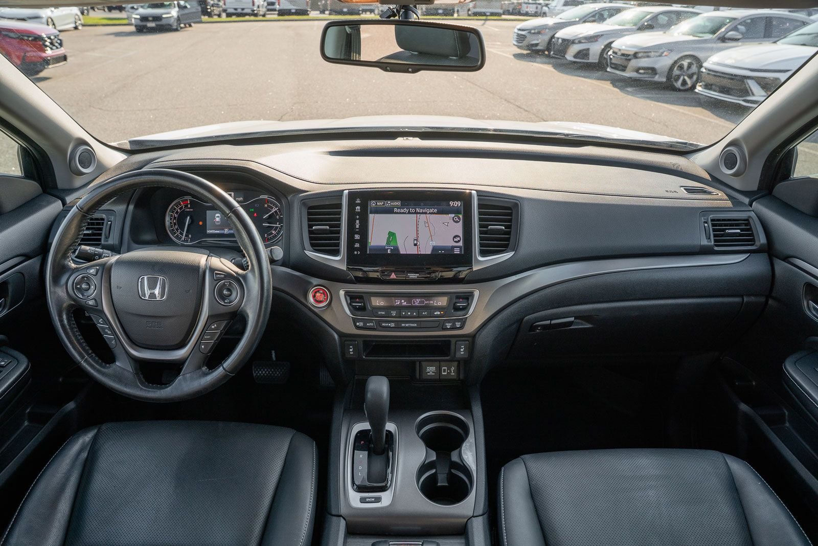 Used 2017 White Honda RTL-T image 24