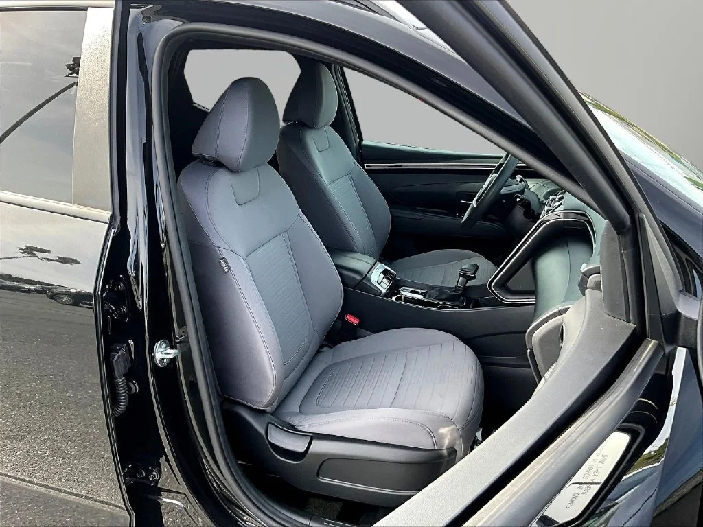 Used 2024 Black Hyundai SEL image 30