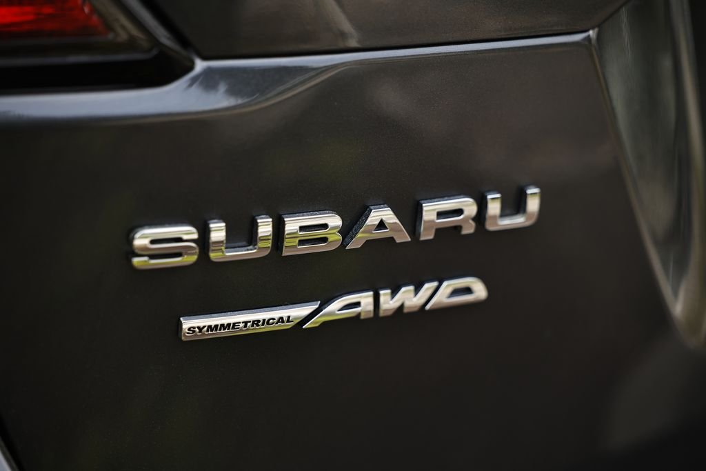 Used 2025 Magnetite Gray Metallic Subaru Touring XT image 11