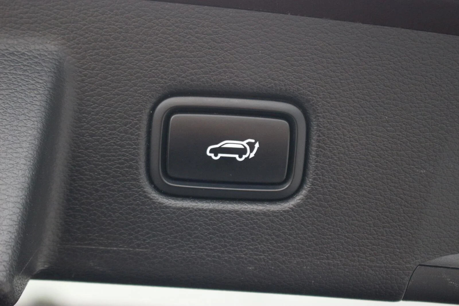 Used 2022 Sangria Kia EX image 11