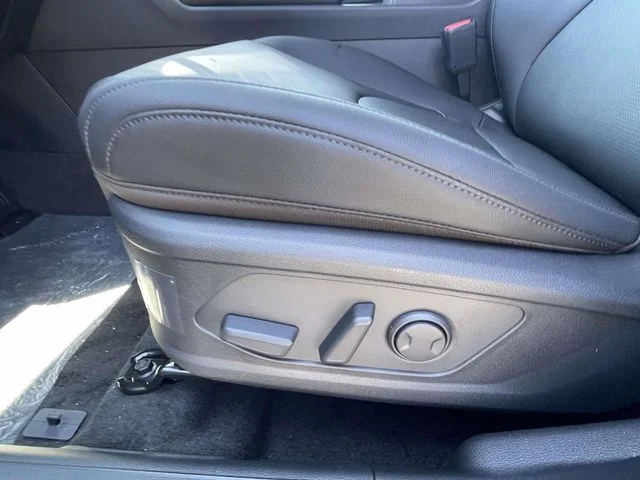 New 2026 Gray Kia EX image 15