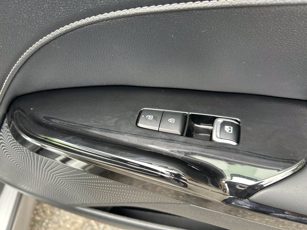 Used 2025 Gray Kia GT-Line image 35