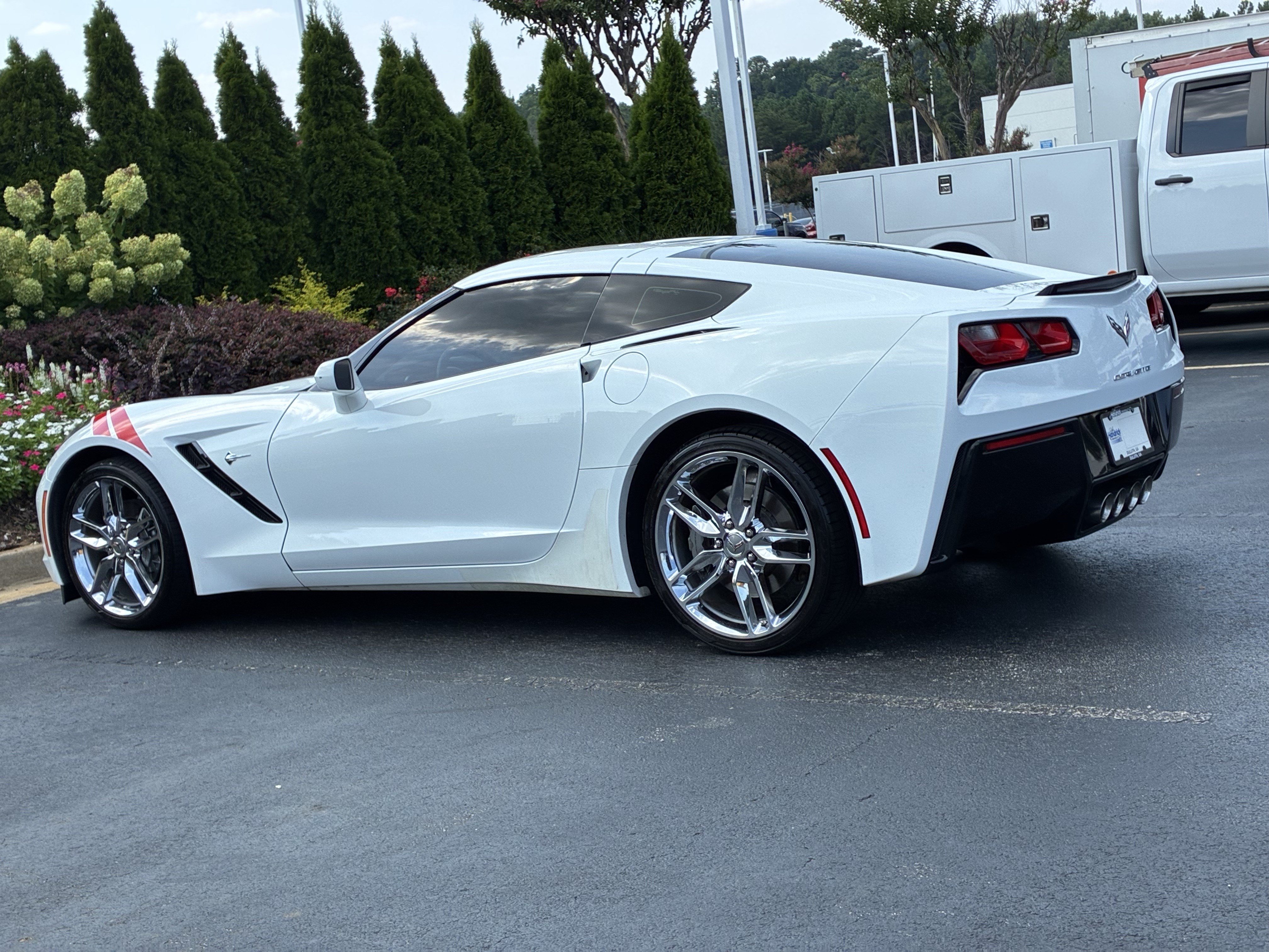 Used 2019 Arctic White Chevrolet 1LT image 9