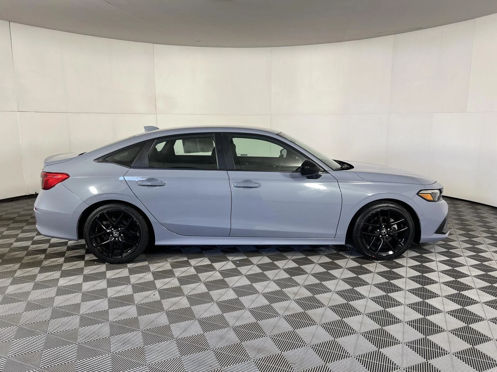 Used 2024 Sonic Gray Pearl Honda Sport image 9