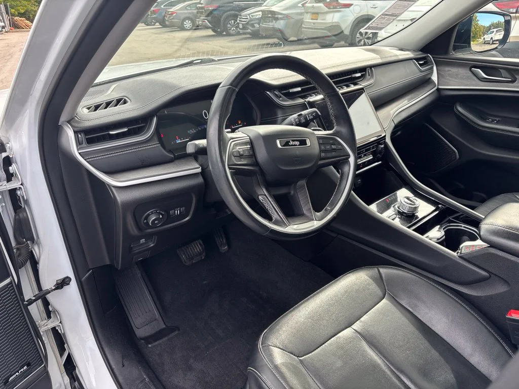 Used 2021 White Jeep Limited image 9