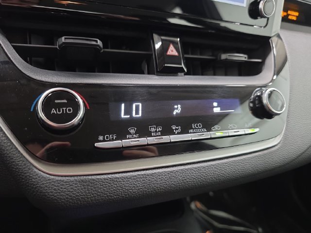 Used 2020 Silver Toyota LE image 22