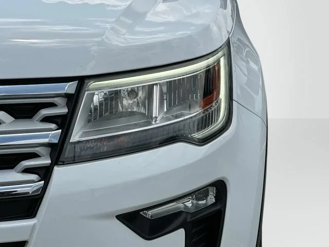Used 2019 Oxford White Ford XLT image 27