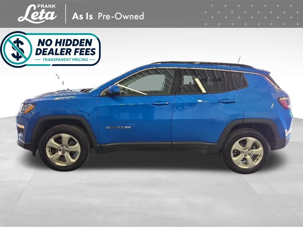 Used 2019 Blue Jeep Latitude image 3
