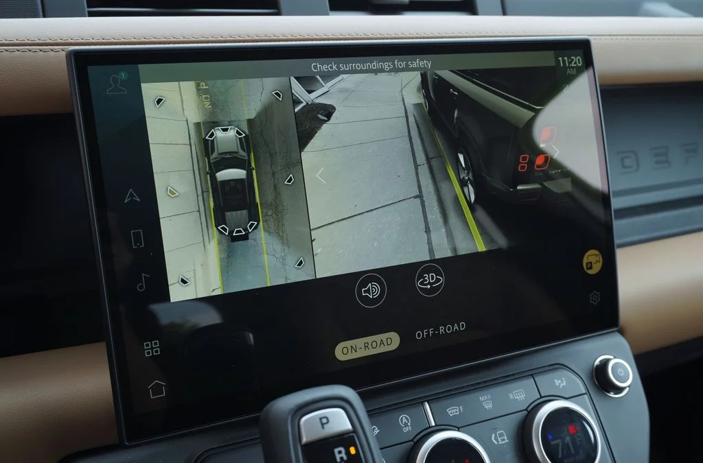 New 2026 Fuji White Land Rover S image 25