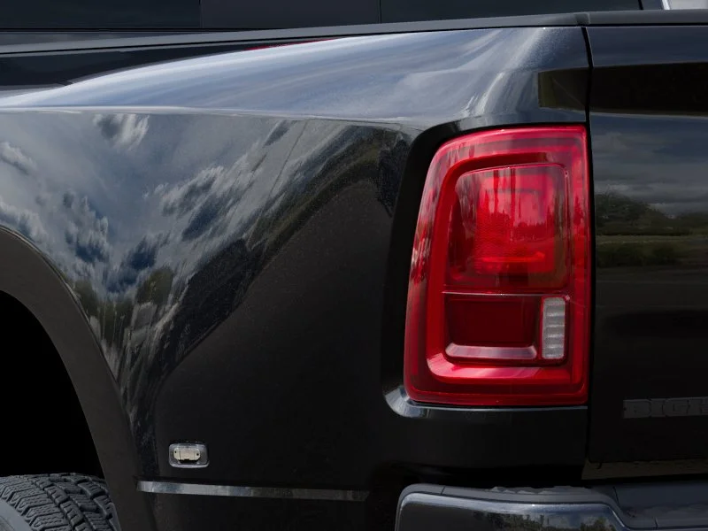 New 2026 Diamond Black Crystal Pearl-Coat Exterior Paint RAM BIG HORN image 5