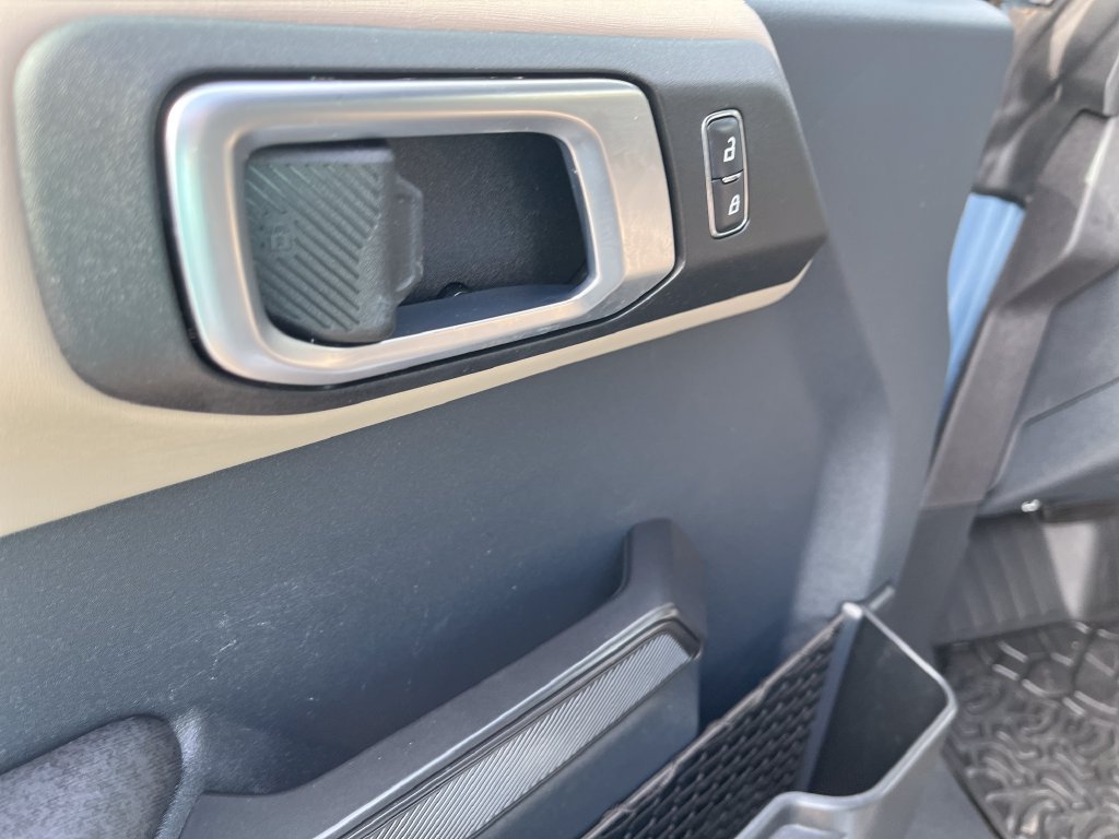 Used 2024 Gray Ford Wildtrak image 10