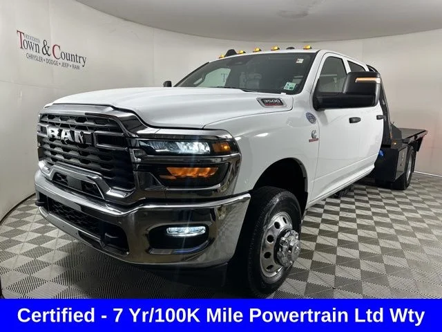 2025 RAM 3500 Tradesman Crew Cab's photo