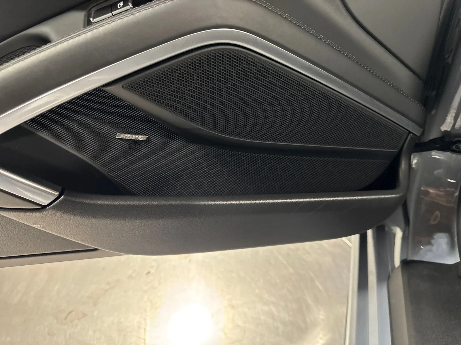 Used 2025 Arctic Grey Porsche Base image 16