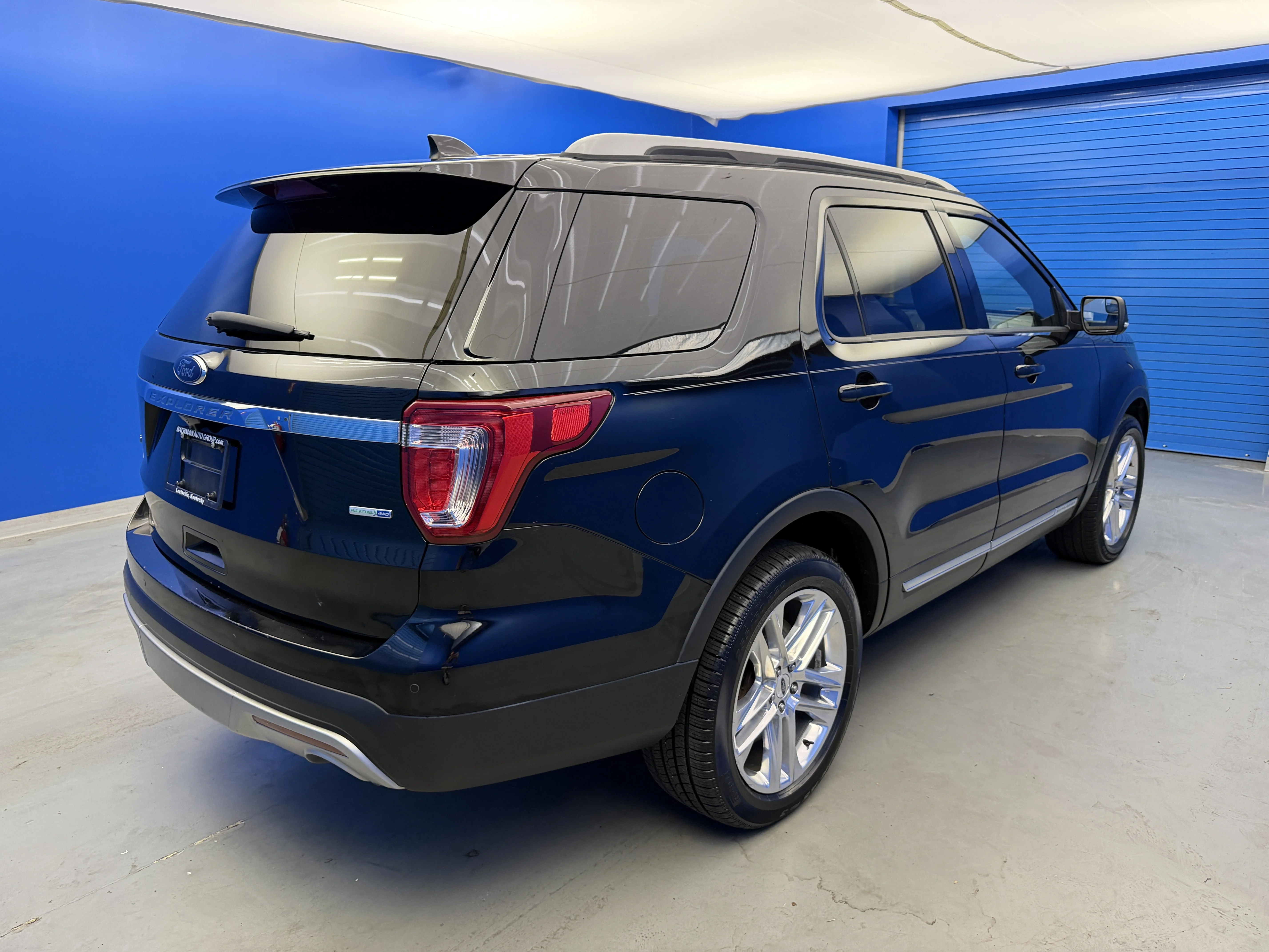 Used 2016 Shadow Black Ford XLT image 7