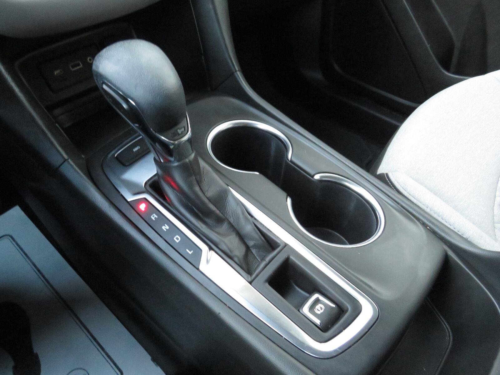 Used 2024 STERLING GRAY METALLIC Chevrolet  image 31