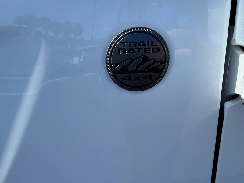 2025 Jeep Wrangler 4-Door Sahara - Photo 27