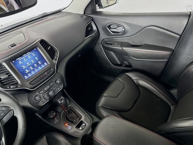 Used 2022 Gray Jeep Trailhawk image 24