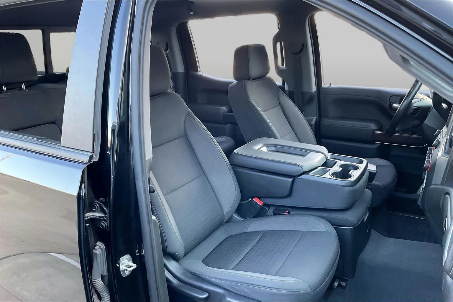 Used 2021 Black Chevrolet LT image 8