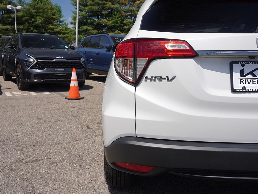 Used 2021 White Honda EX image 15