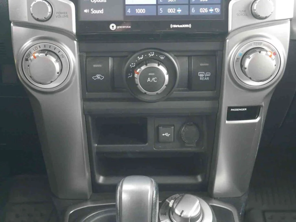 Used 2020 Red Toyota SR5 image 7