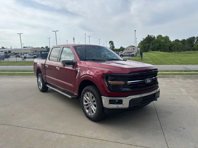 New 2026 Ruby Red Metallic Tinted Clearcoat Ford XLT image 31