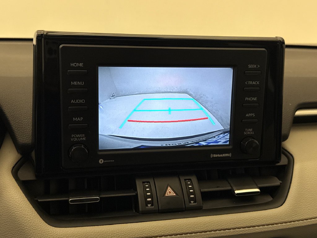 Used 2020 Silver Sky Metallic Toyota XLE Premium image 24